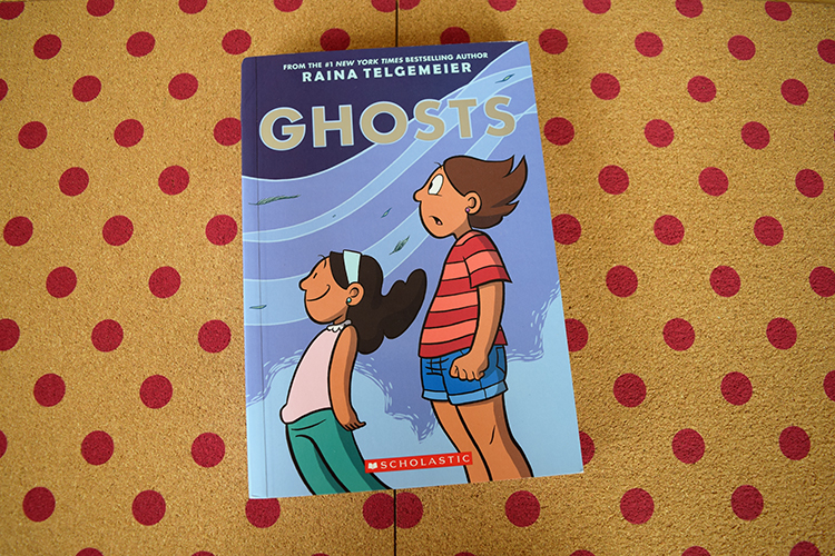 Ghosts - Raina Telgemeier