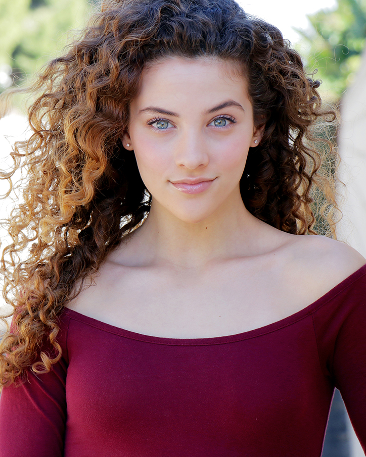 Sofie Dossi Interview