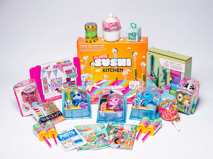 YAYOMG! Holly Jolly Prize Pack Giveaway