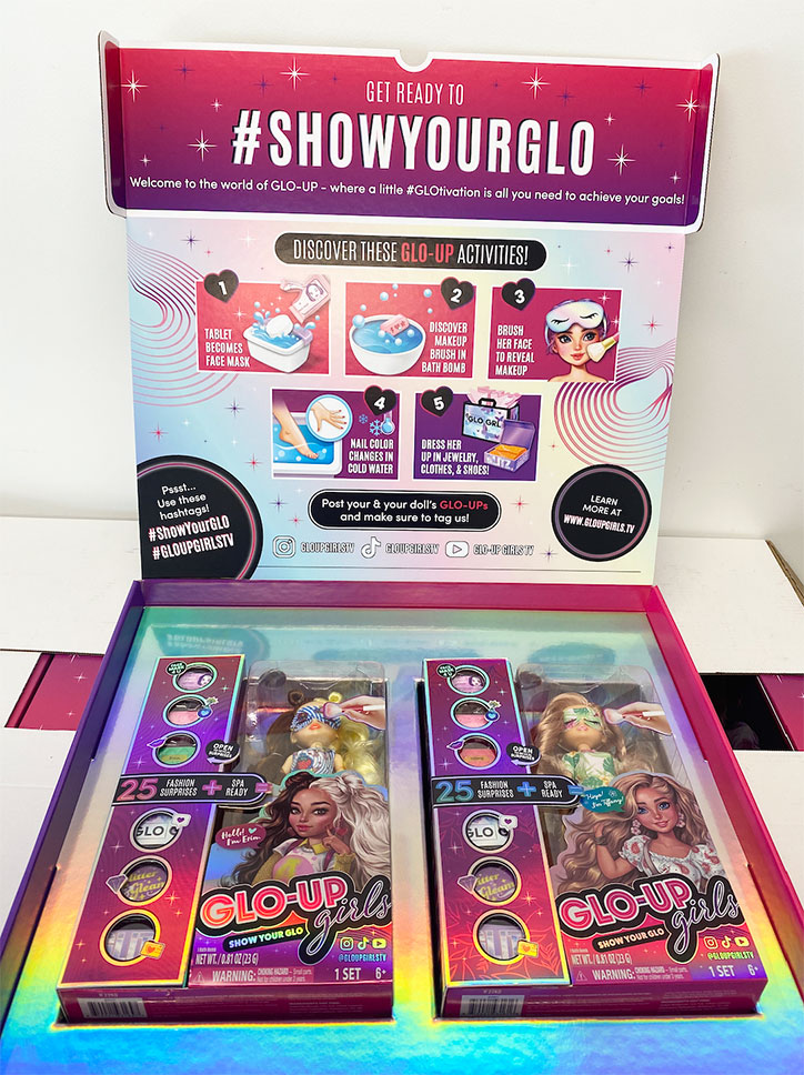 GLO-Up Girls influencer box featuring ways to Show Your Glo and two GLO-UP Girls dolls