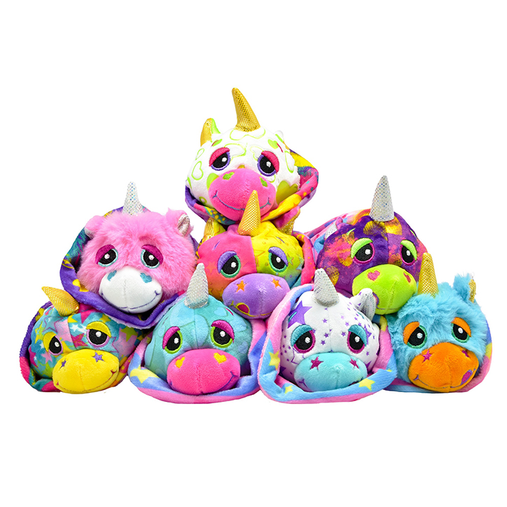 Product Image of Cutetitos Unicornitos Series 4. All 8 Unicornitos are rolled up in their blankets and are stacked in a pyramid.